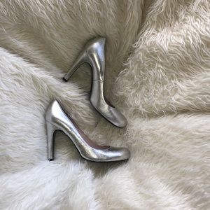 Metallic Silver Marc by Marc Jacobs heels